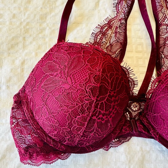 Victoria’s Secret Very Sexy Front Close Shine Strap Push-Up Bra - Picture 5 of 12